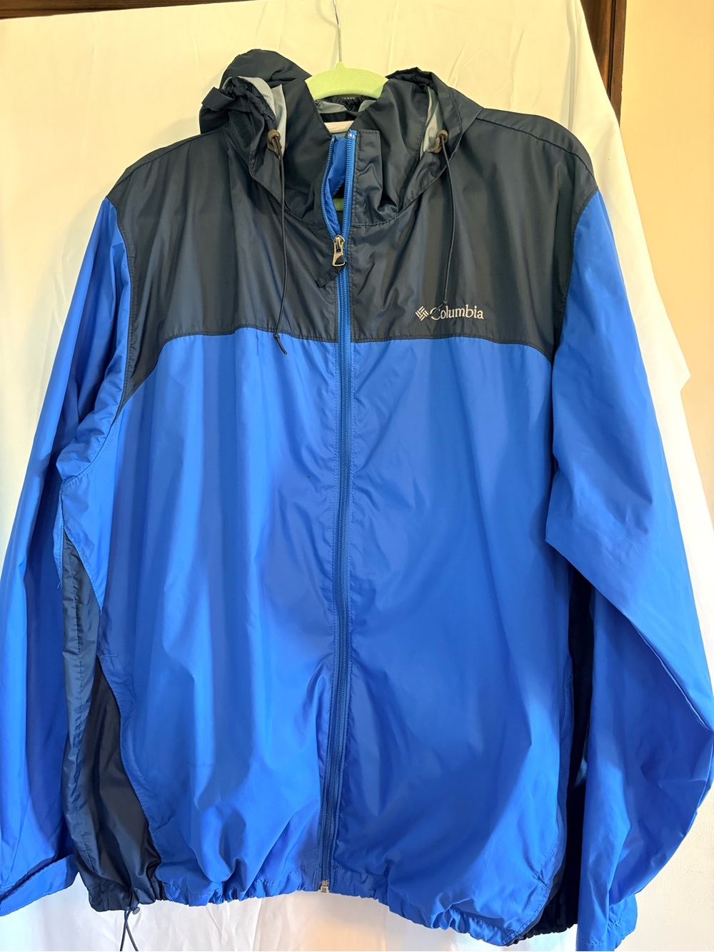 Columbia Two-Tone Blue Hooded Rain Shell